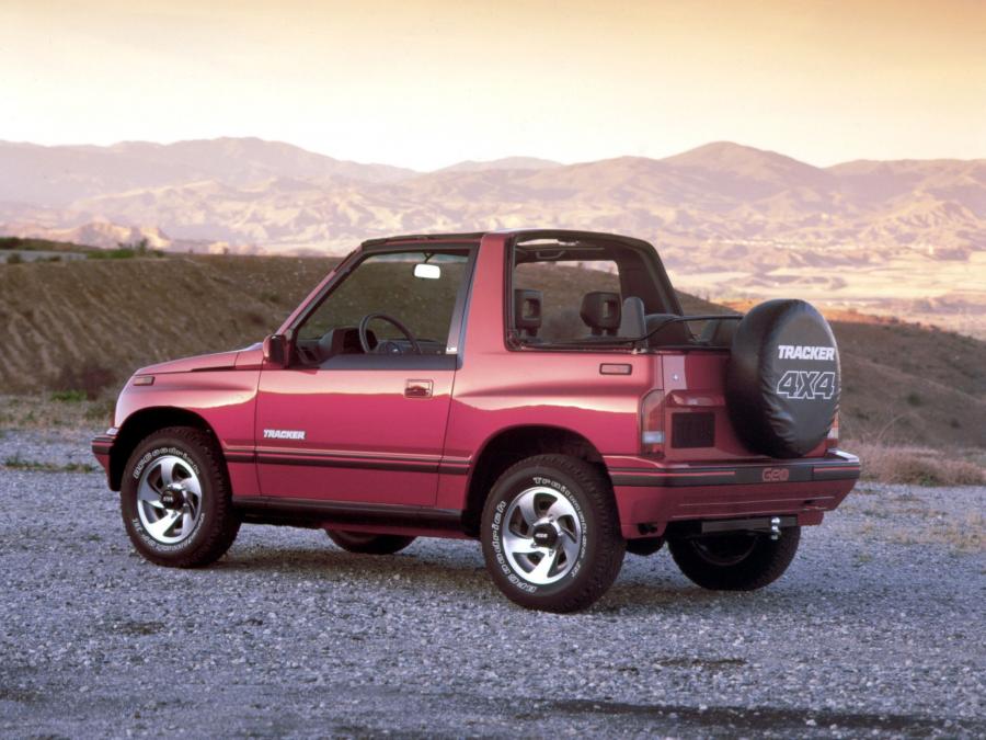  Geo Tracker Convertible 1990 года  (фото 3 из 6)
